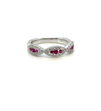 Ruby and diamond 14K gold ring on white background – fine jewelry featuring a deep red ruby accented by brilliant diamonds in a classic yellow gold setting.